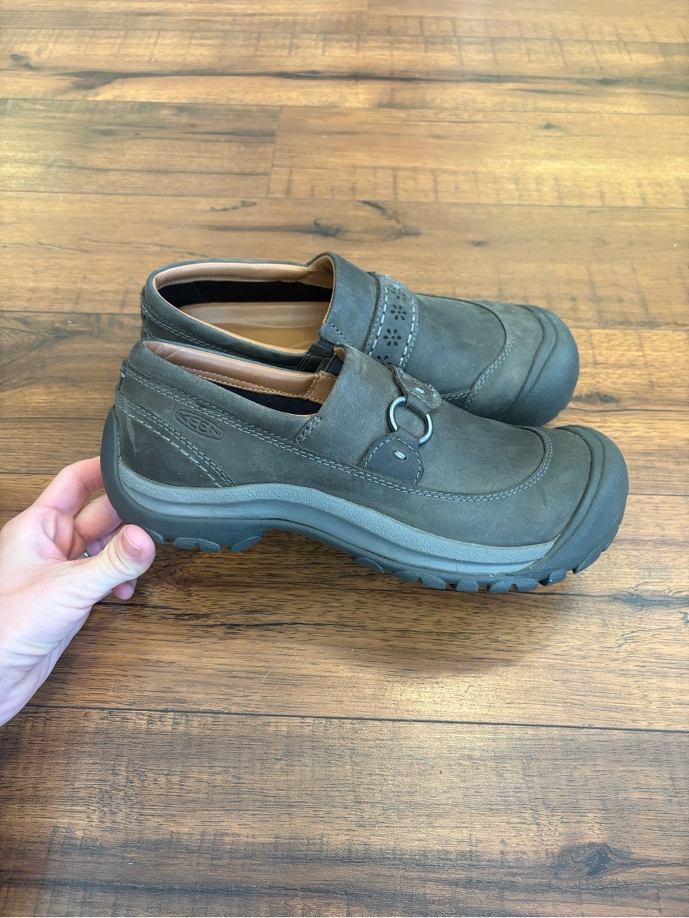 Keen Women's Size 8.5 Kaci II Taupe Leather Shoes Slip On Comfort Clogs